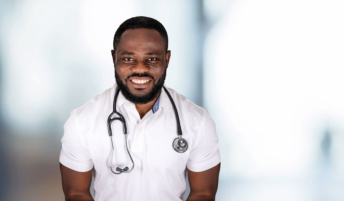 Dr Sarfo
